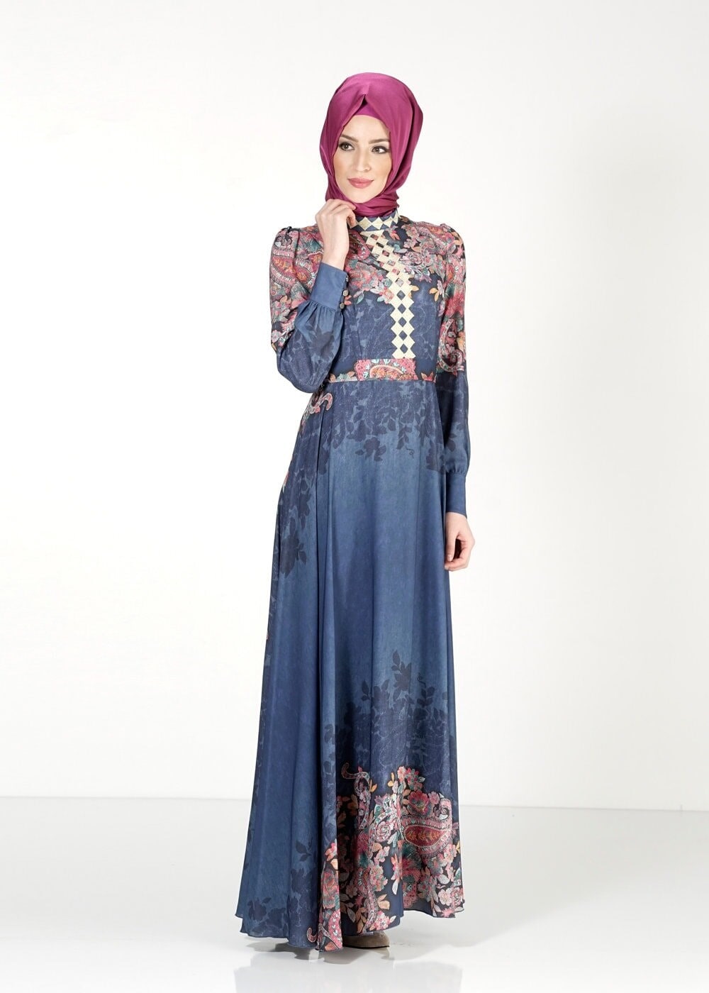 Tesettür giyim LACİVERT ÇİÇEK DESENLİ ELBİSE 4057 