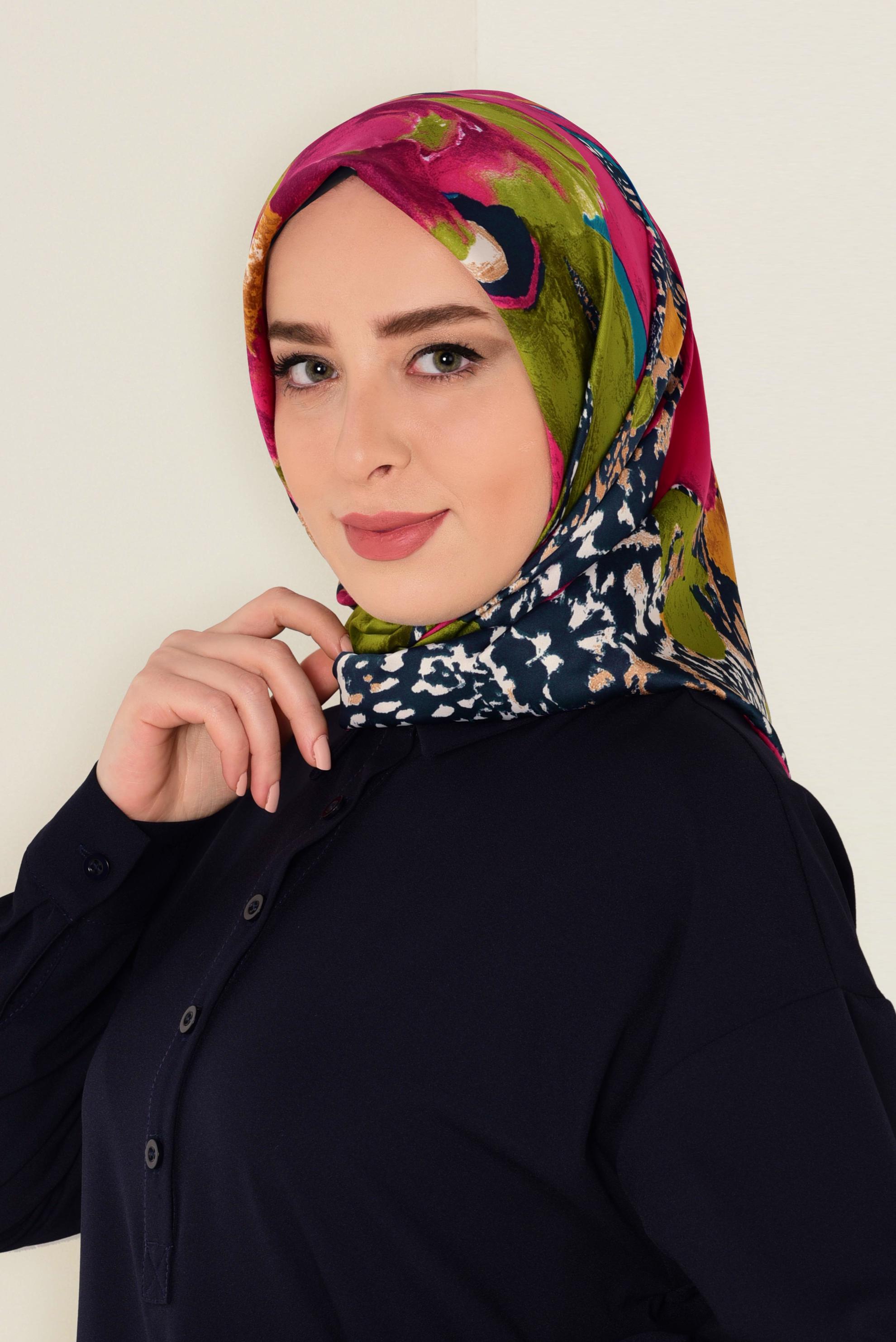 Tesettür giyim FUŞYA 12241 ALVİNA DESENLİ EŞARP