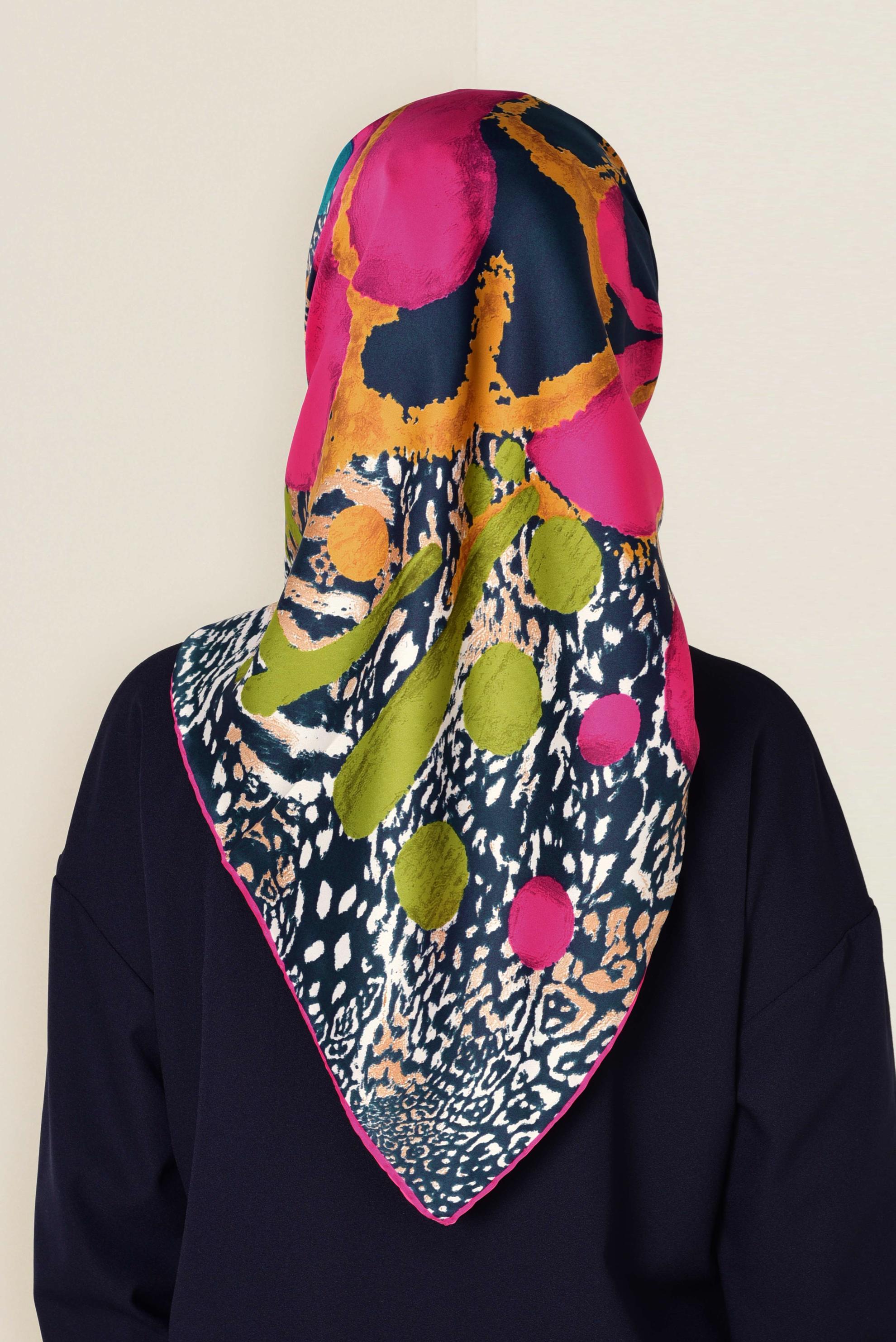 Tesettür giyim FUŞYA 12241 ALVİNA DESENLİ EŞARP