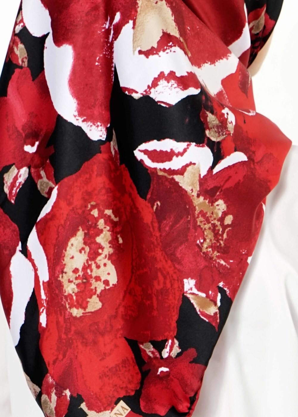 Tesettür giyim SİYAH 12242 ALVİNA DESENLİ EŞARP