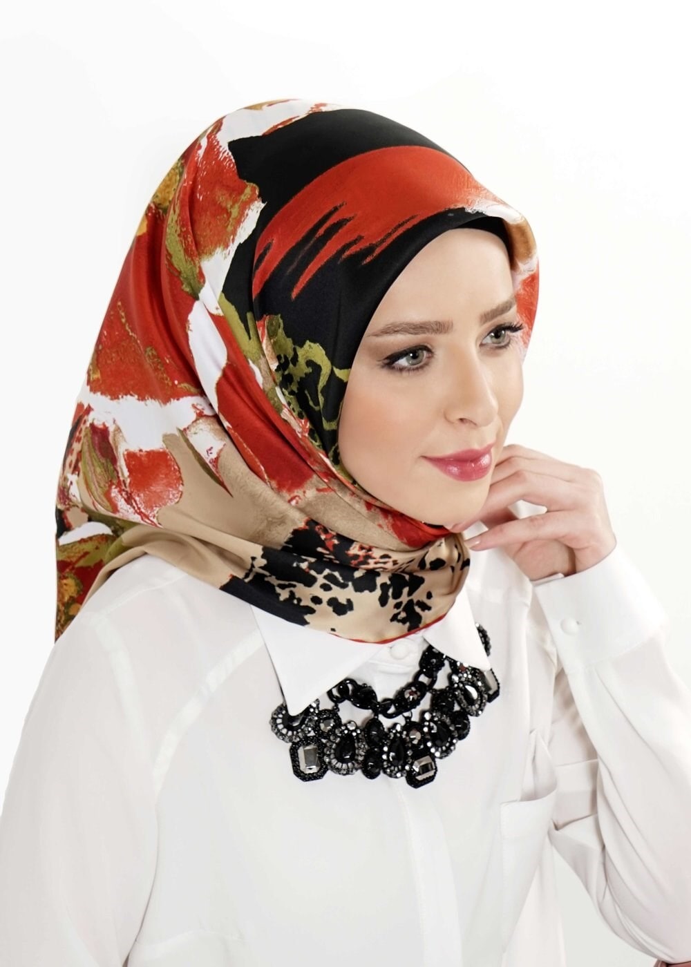 Tesettür giyim SİYAH 12242 ALVİNA DESENLİ EŞARP