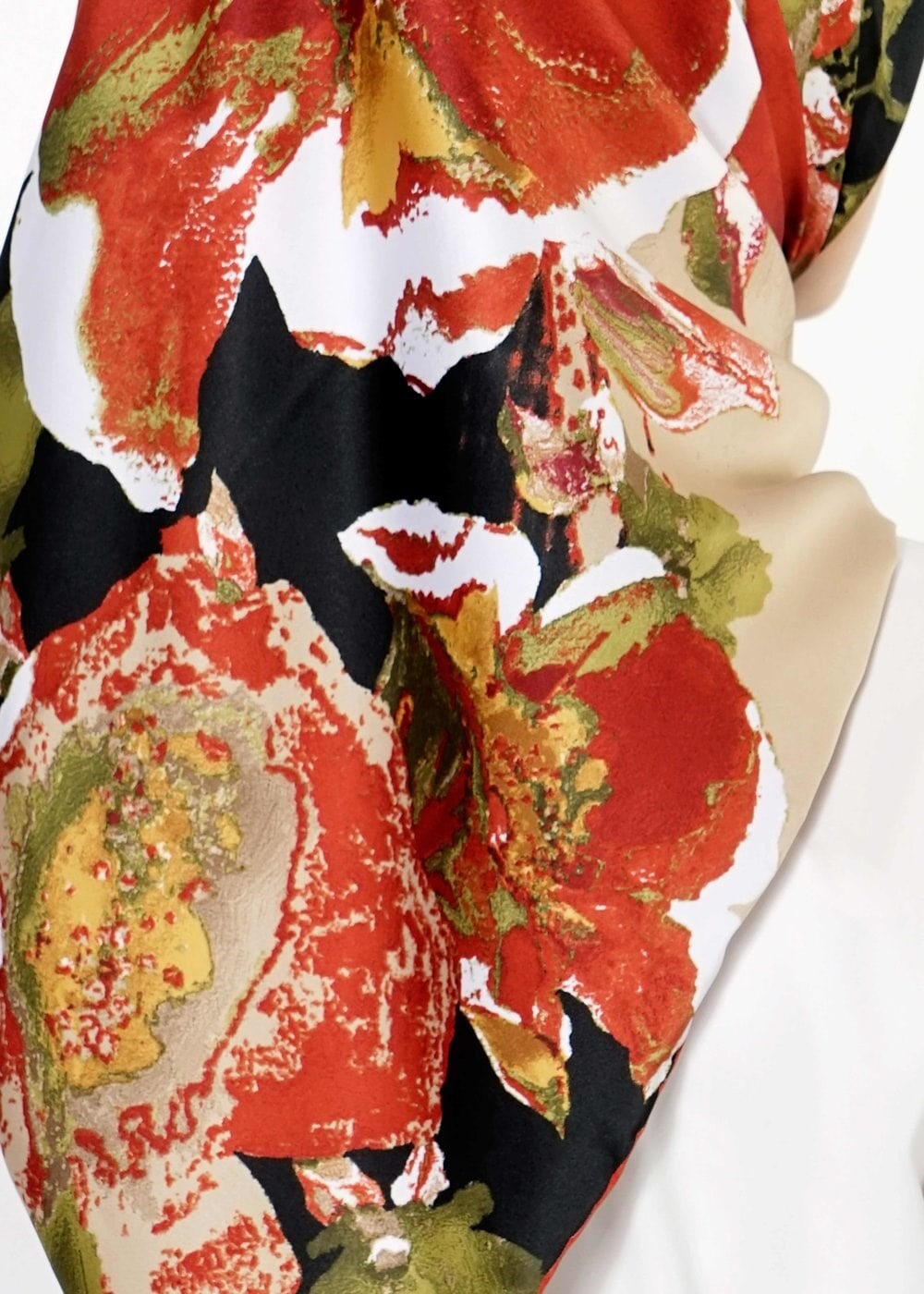 Tesettür giyim SİYAH 12242 ALVİNA DESENLİ EŞARP