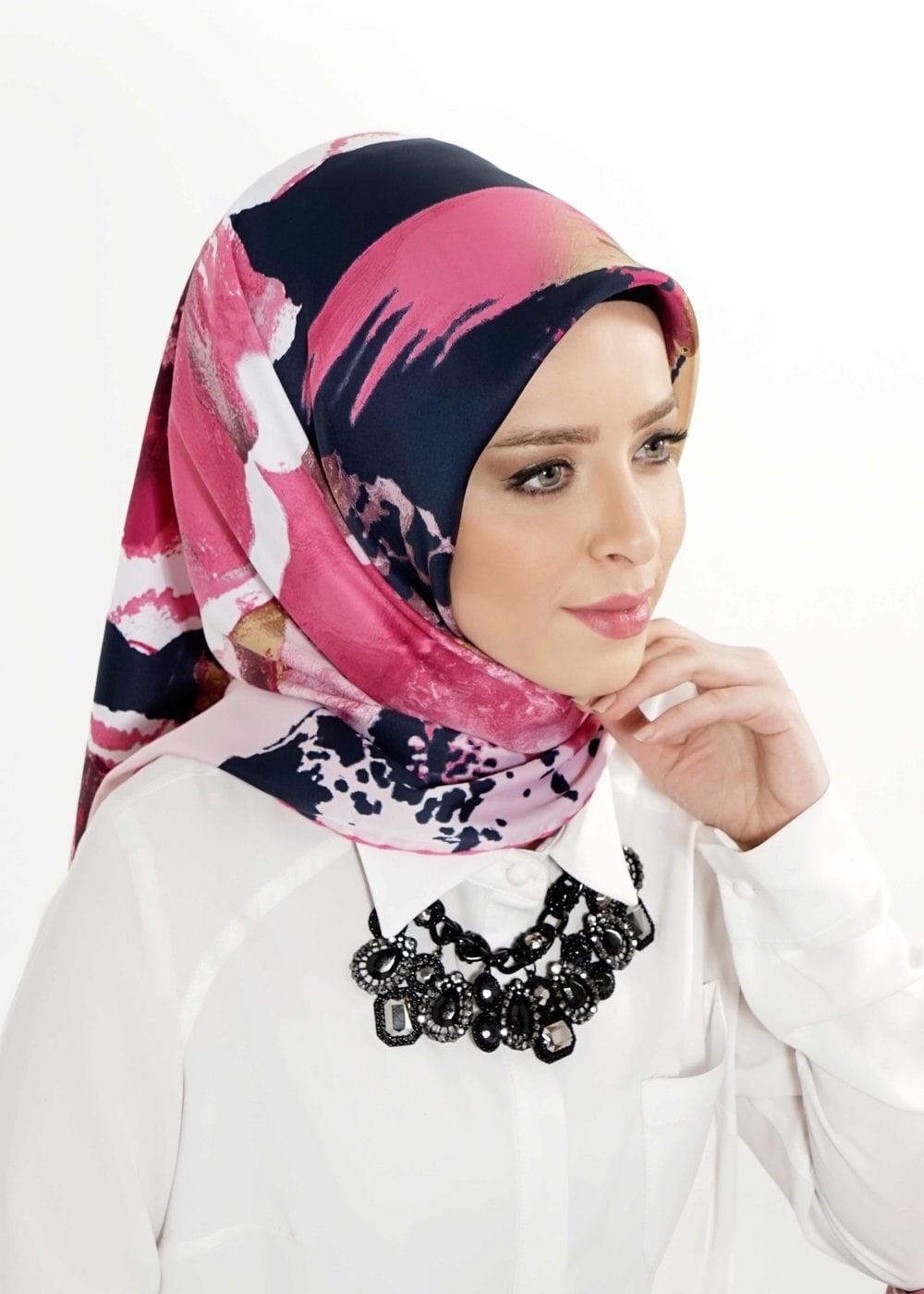 Tesettür giyim LACİVERT 12242 ALVİNA DESENLİ EŞARP