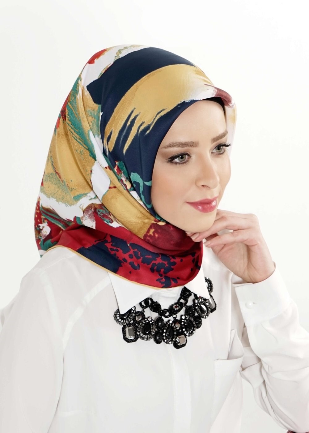 Tesettür giyim LACİVERT 12242 ALVİNA DESENLİ EŞARP