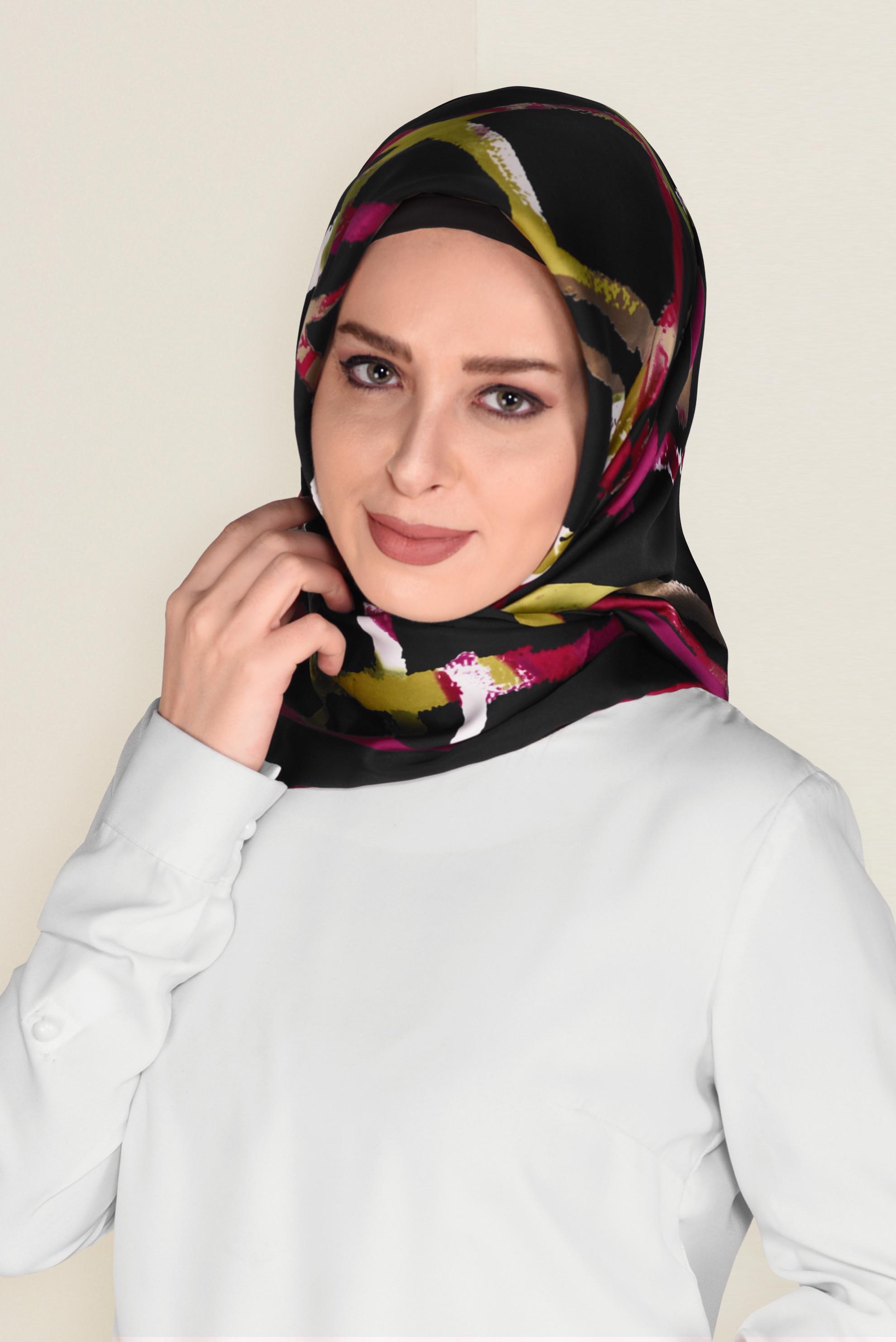 Tesettür giyim SİYAH 12570 ALVİNA DESENLİ EŞARP