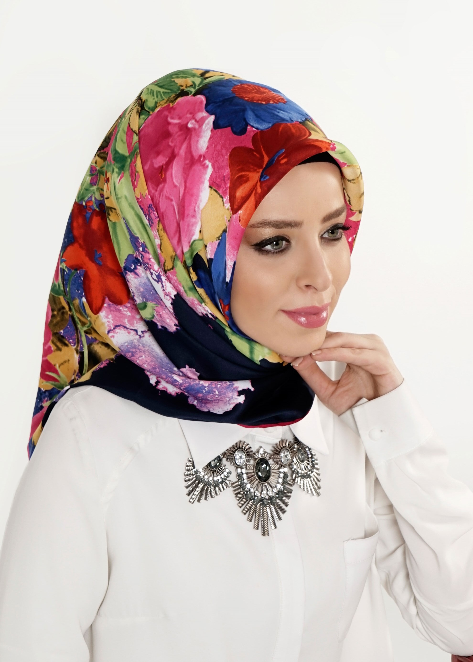 Tesettür giyim LACİVERT 12591 ALVİNA DESENLİ EŞARP