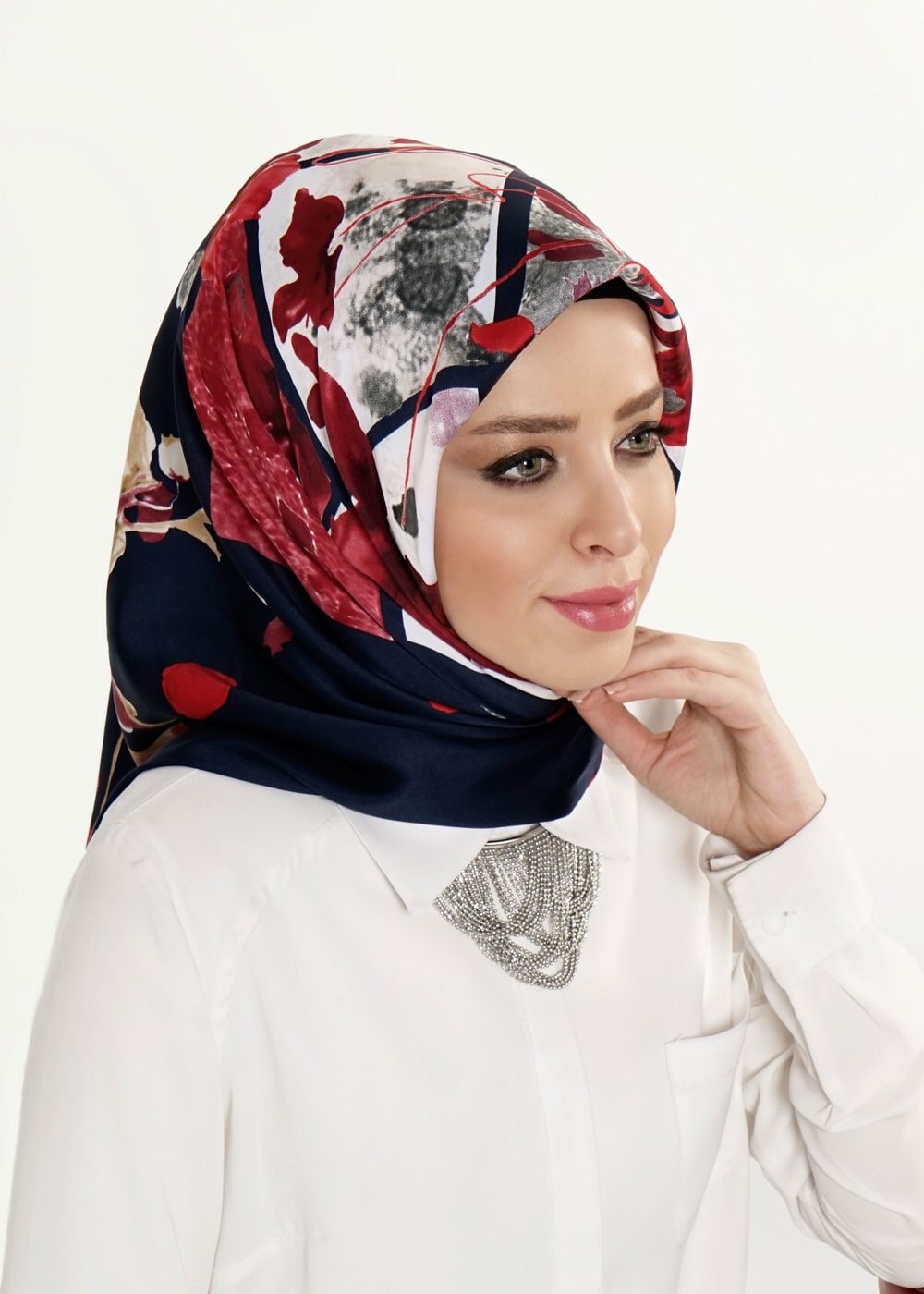 Tesettür giyim LACİVERT 12592 ALVİNA DESENLİ EŞARP