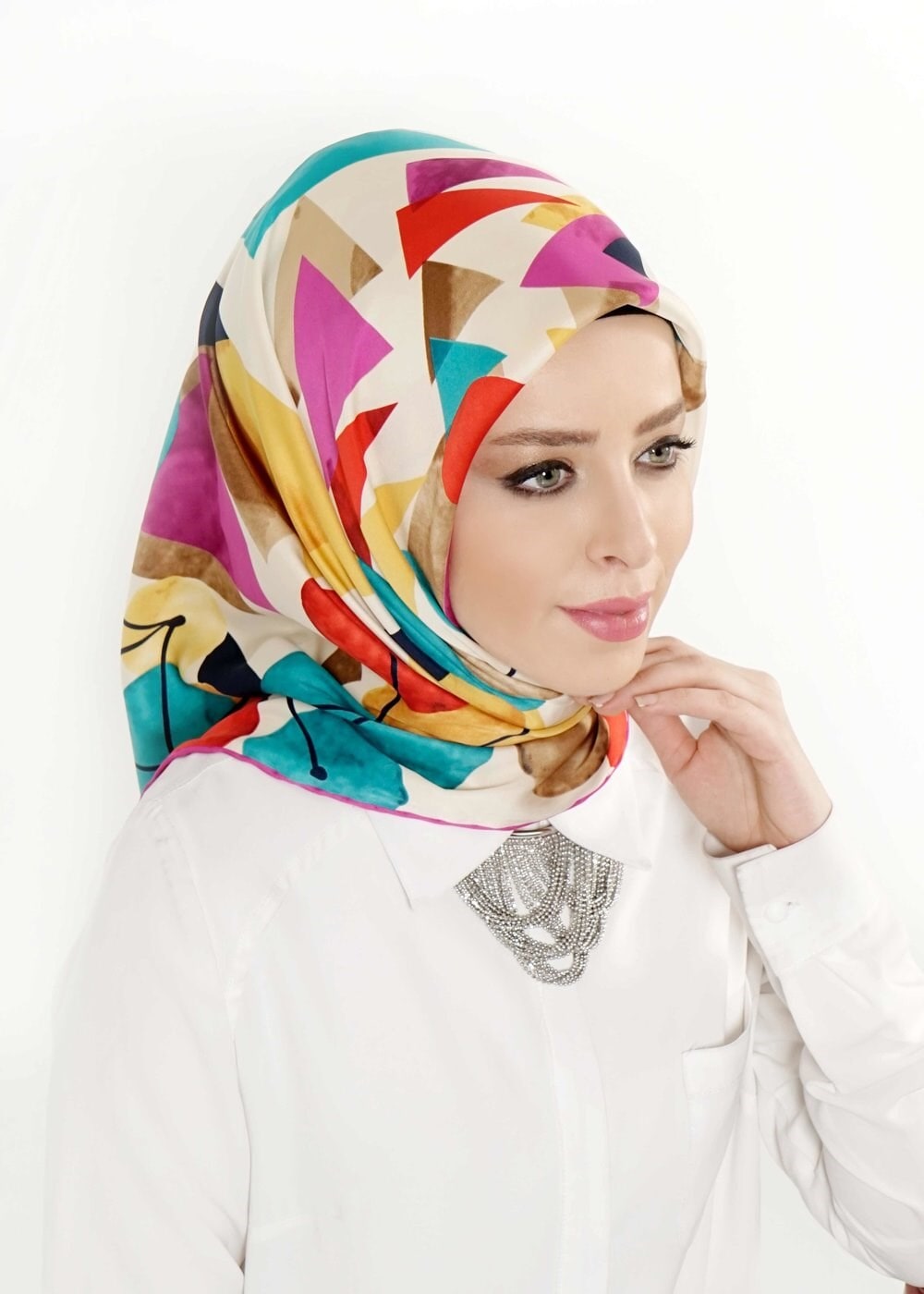 Tesettür giyim BEJ 13252 ALVİNA DESENLİ EŞARP