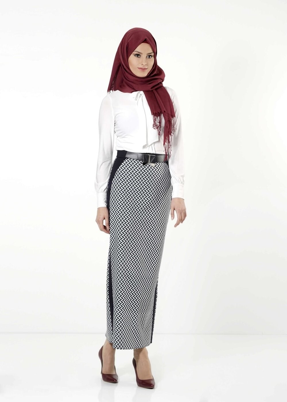 Tesettür giyim LACİVERT DESENLİ ETEK 6762 