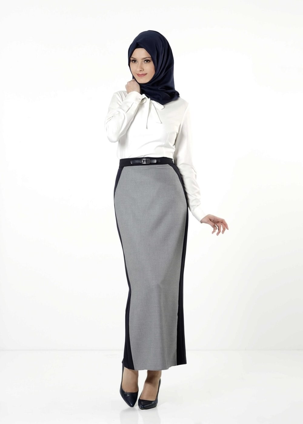 Tesettür giyim LACİVERT PÖTİKARE DESEN ETEK 6765 