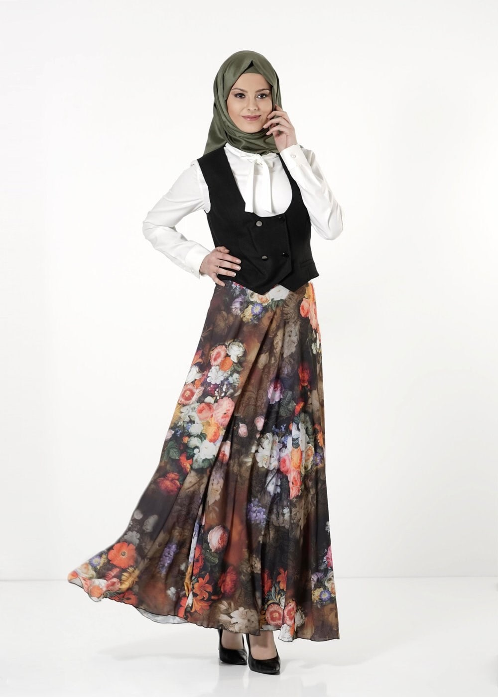 Tesettür giyim SİYAH ÇİÇEKLİ ETEK 6766 