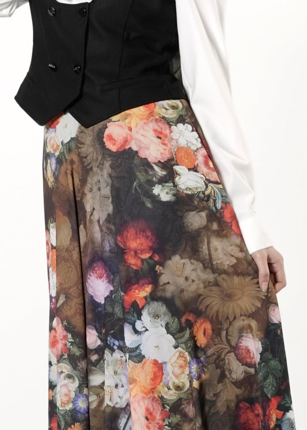 Tesettür giyim SİYAH ÇİÇEKLİ ETEK 6766 