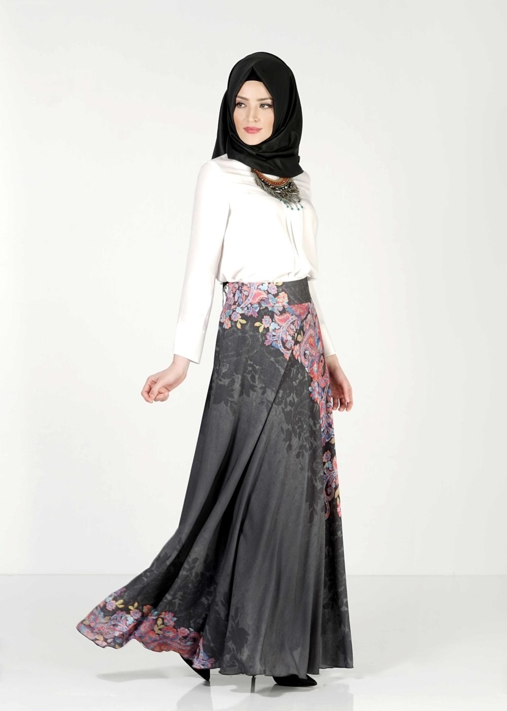 Tesettür giyim SİYAH ÇİÇEKLİ ETEK 6767 