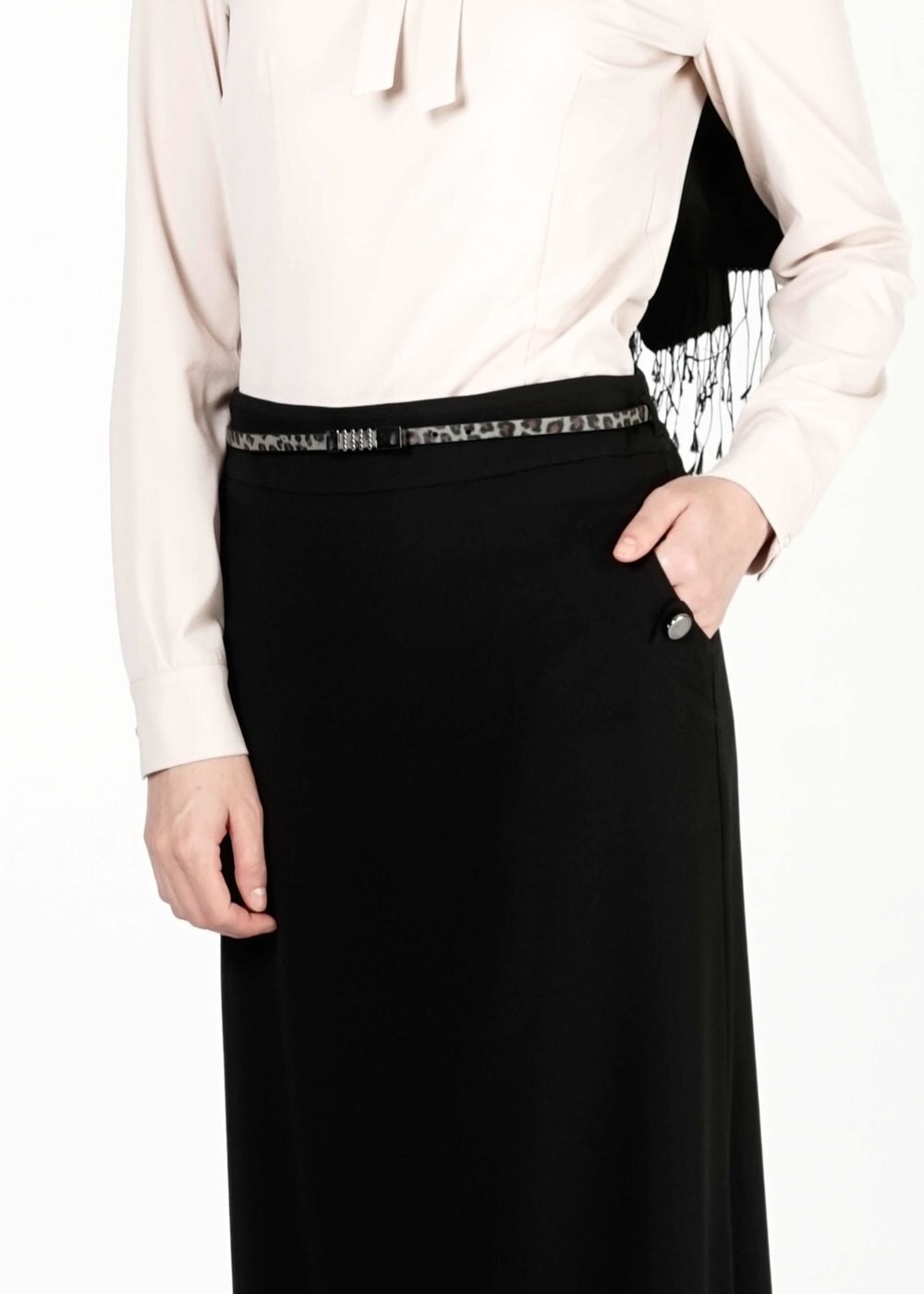 Tesettür giyim SİYAH DÜĞME DETAYLI ETEK 6768