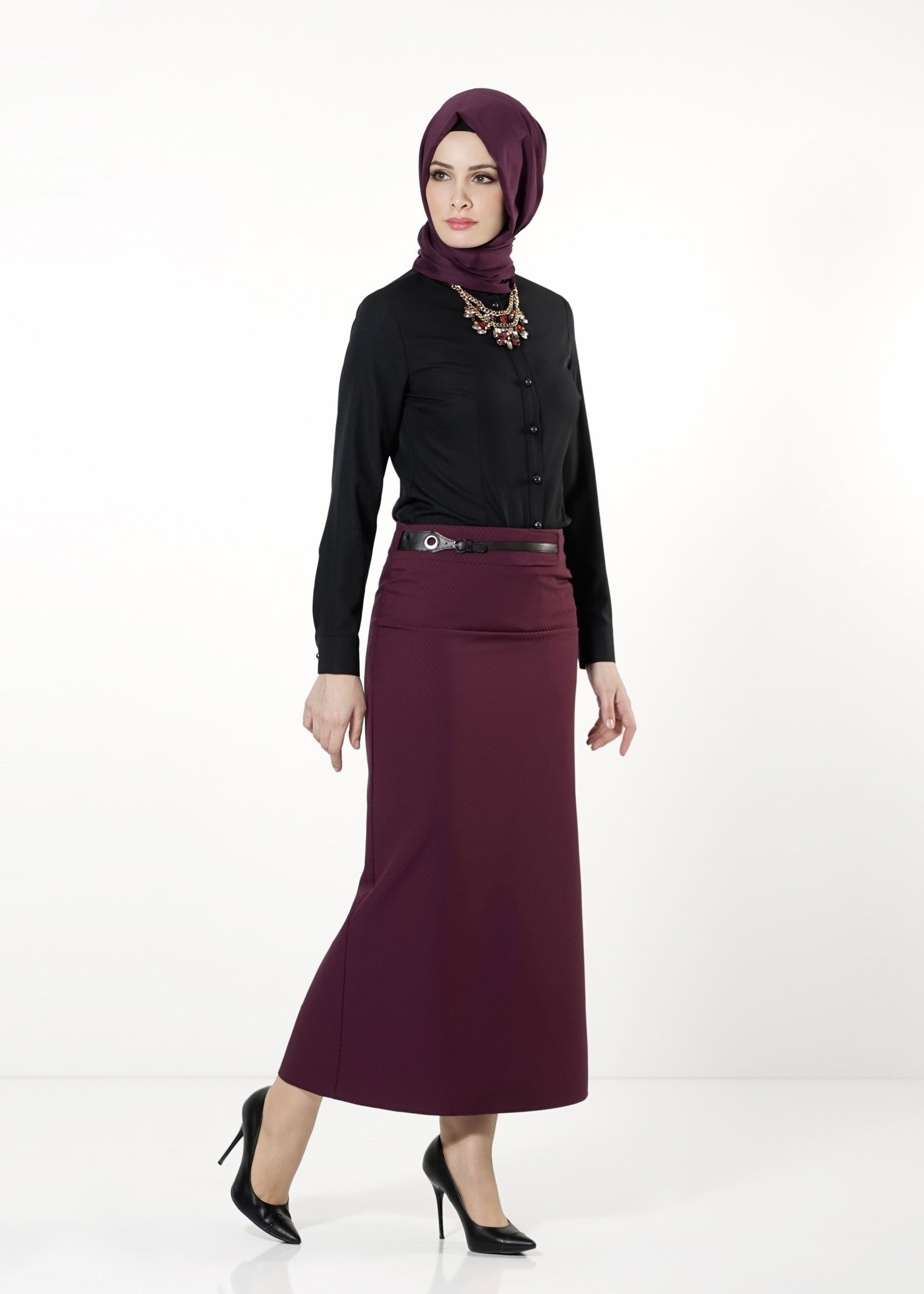 Tesettür giyim MÜRDÜM KEMER DETAYLI DÜZ KESİM ETEK 6772 