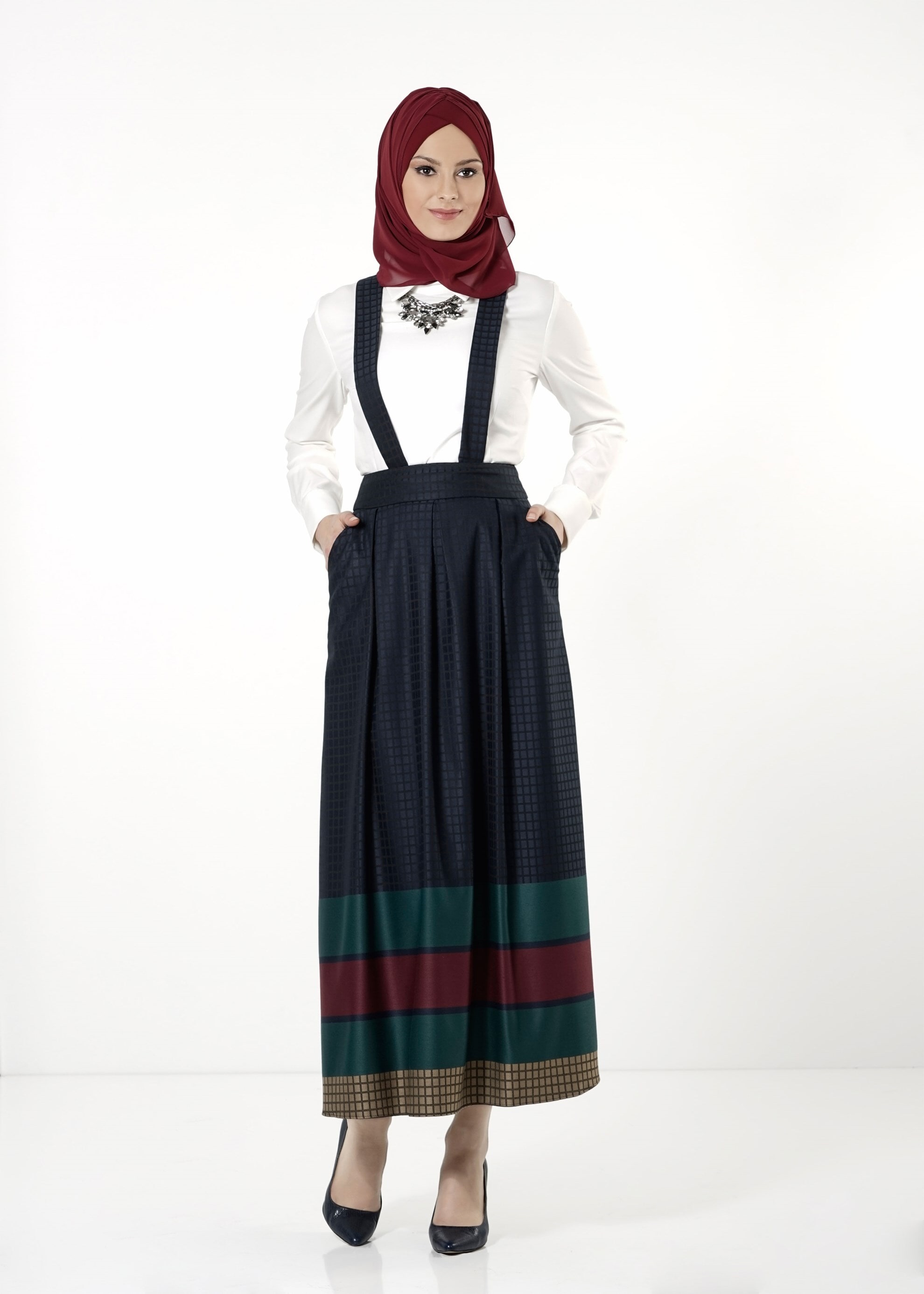 Tesettür giyim LACİVERT DESENLİ ASKILI ETEK 6783 