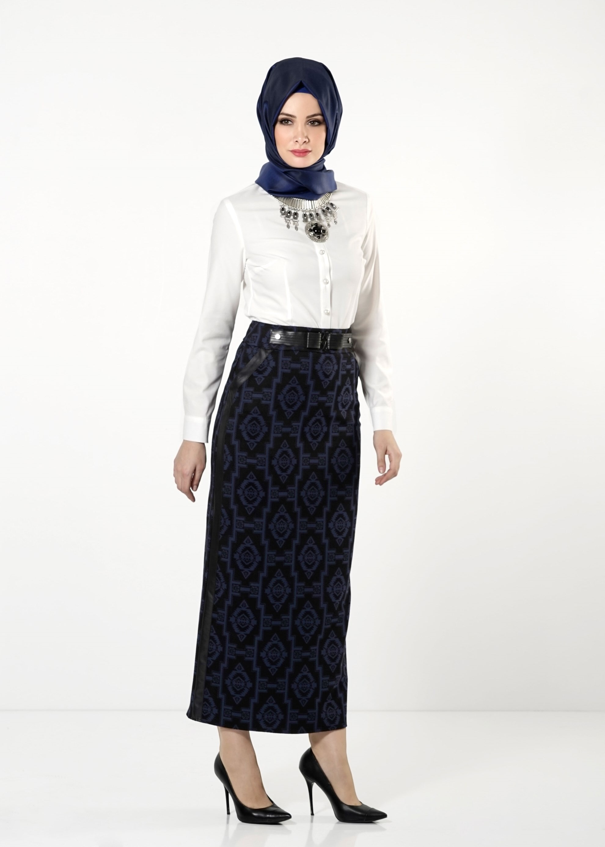 Tesettür giyim LACİVERT DESENLİ ETEK 6786 