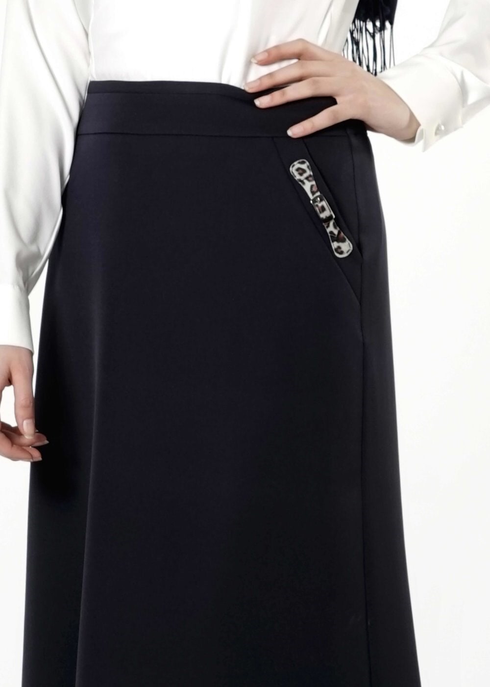 Tesettür giyim LACİVERT LEOPAR DESEN DETAYLI ETEK 6790 