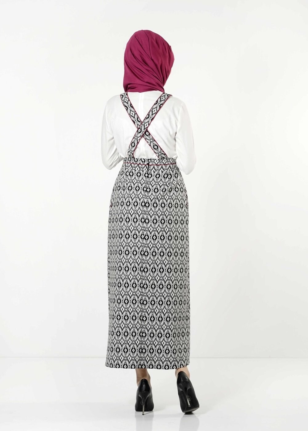 Tesettür giyim SİYAH DESENLİ ASKILI ETEK 6800 