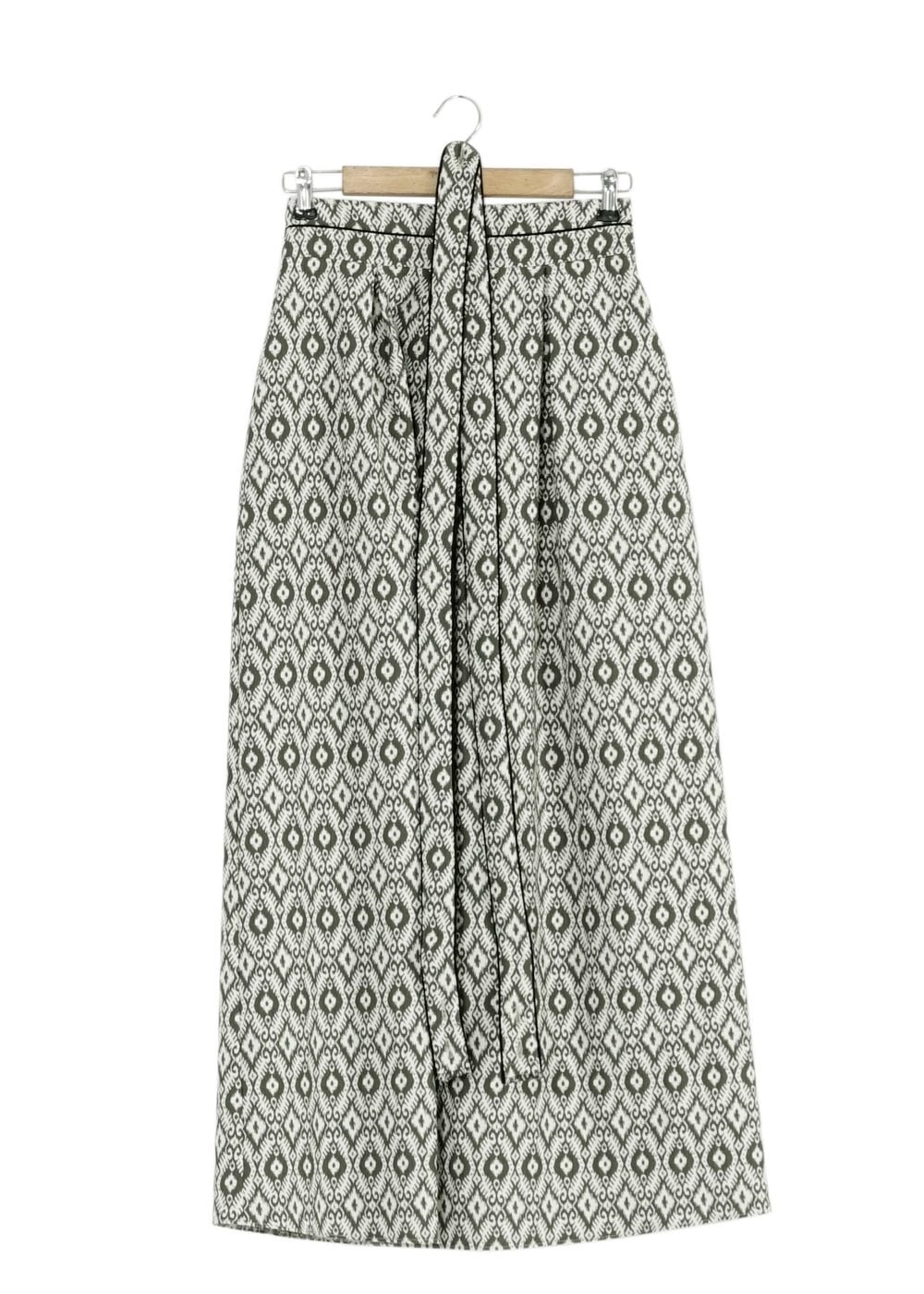 Tesettür giyim HAKİ DESENLİ ASKILI ETEK 6800 