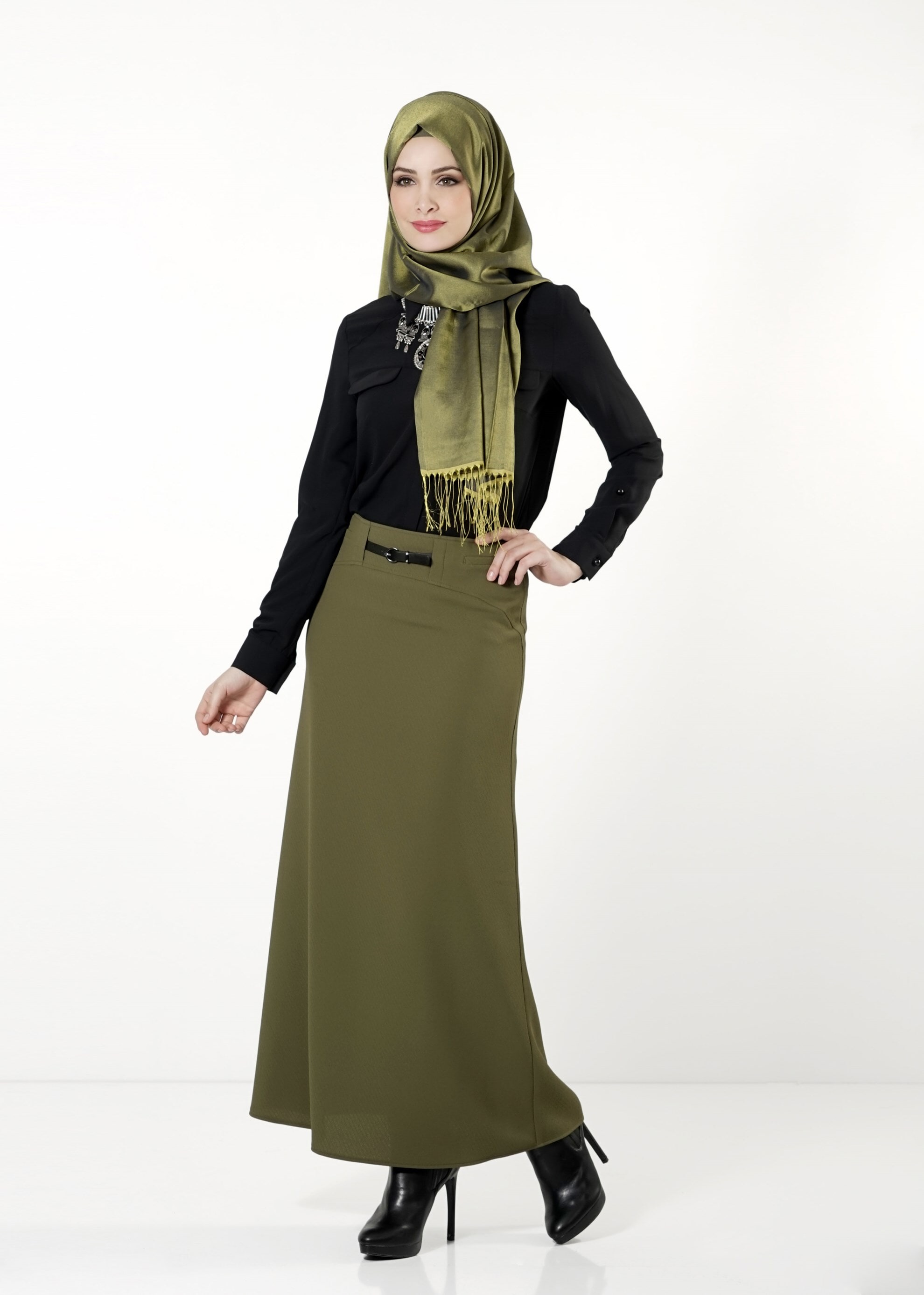 Tesettür giyim YEŞİL A KESİM ETEK 6804 