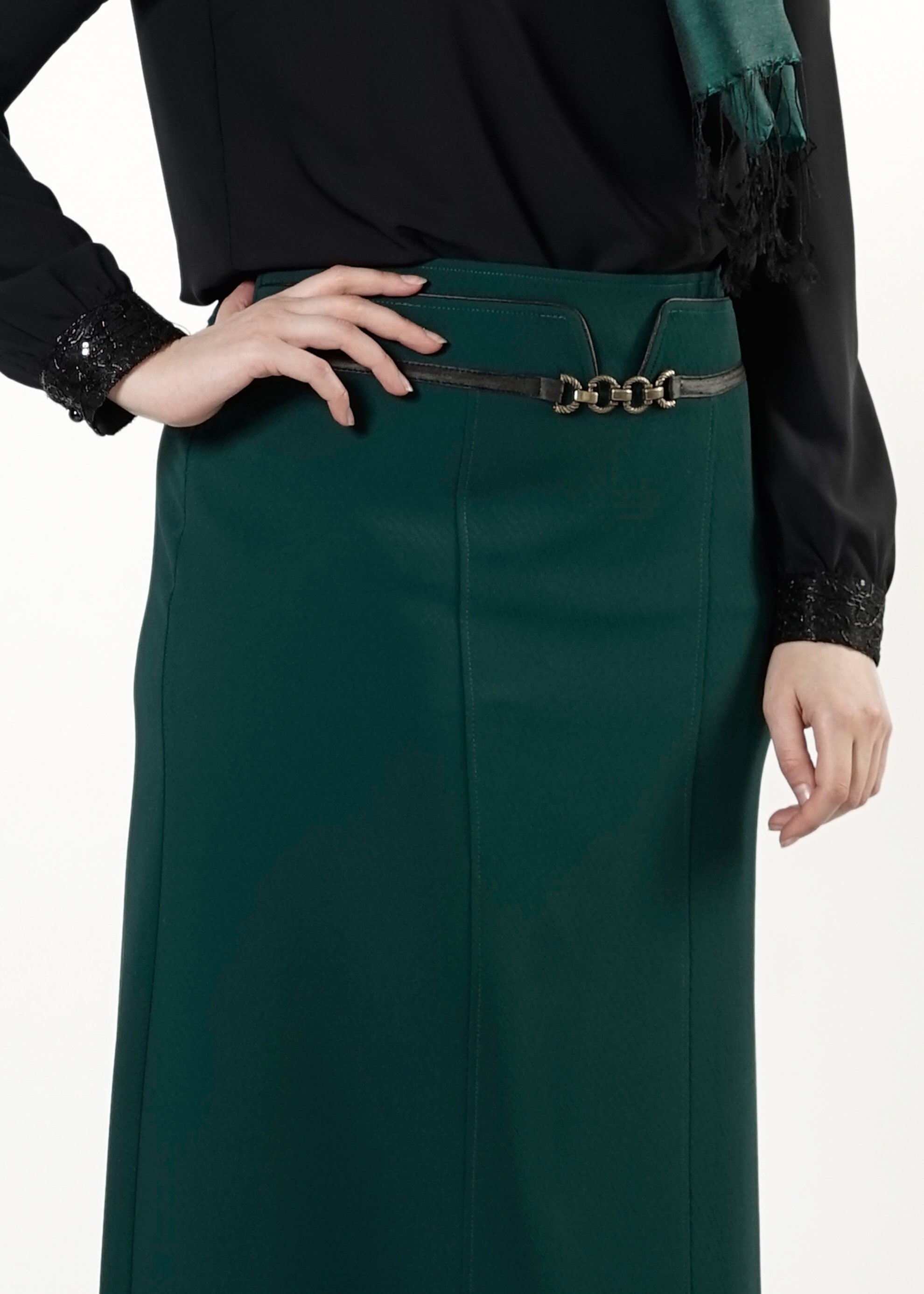 Tesettür giyim YEŞİL DÜZ KESİM ETEK 6812 