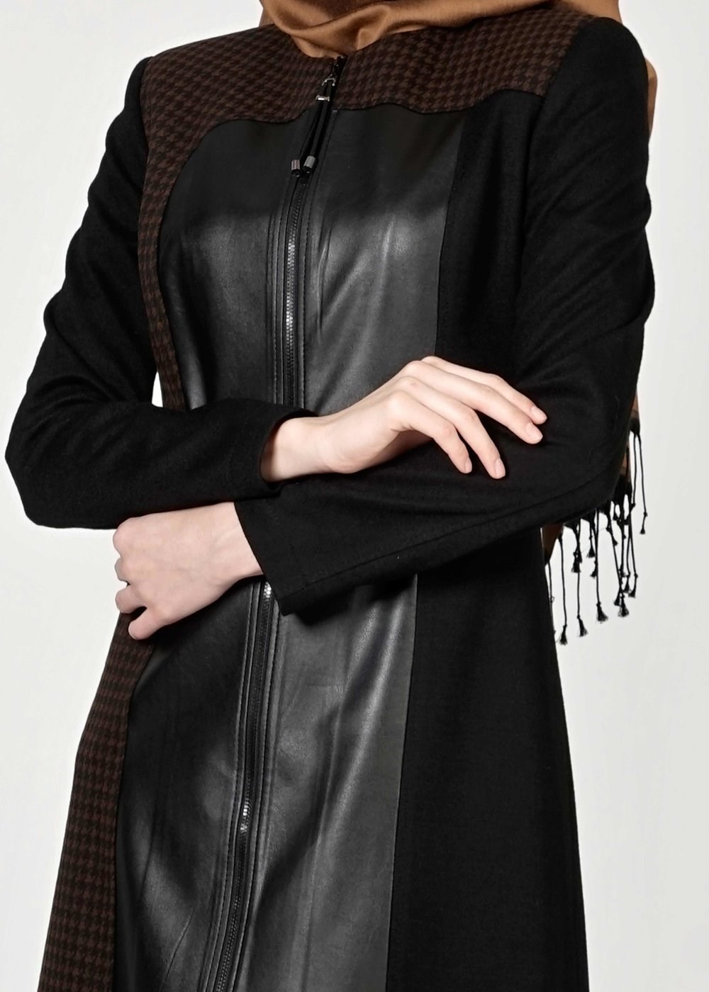 Tesettür giyim KAHVE DERİ DETAYLI KABAN 9341 