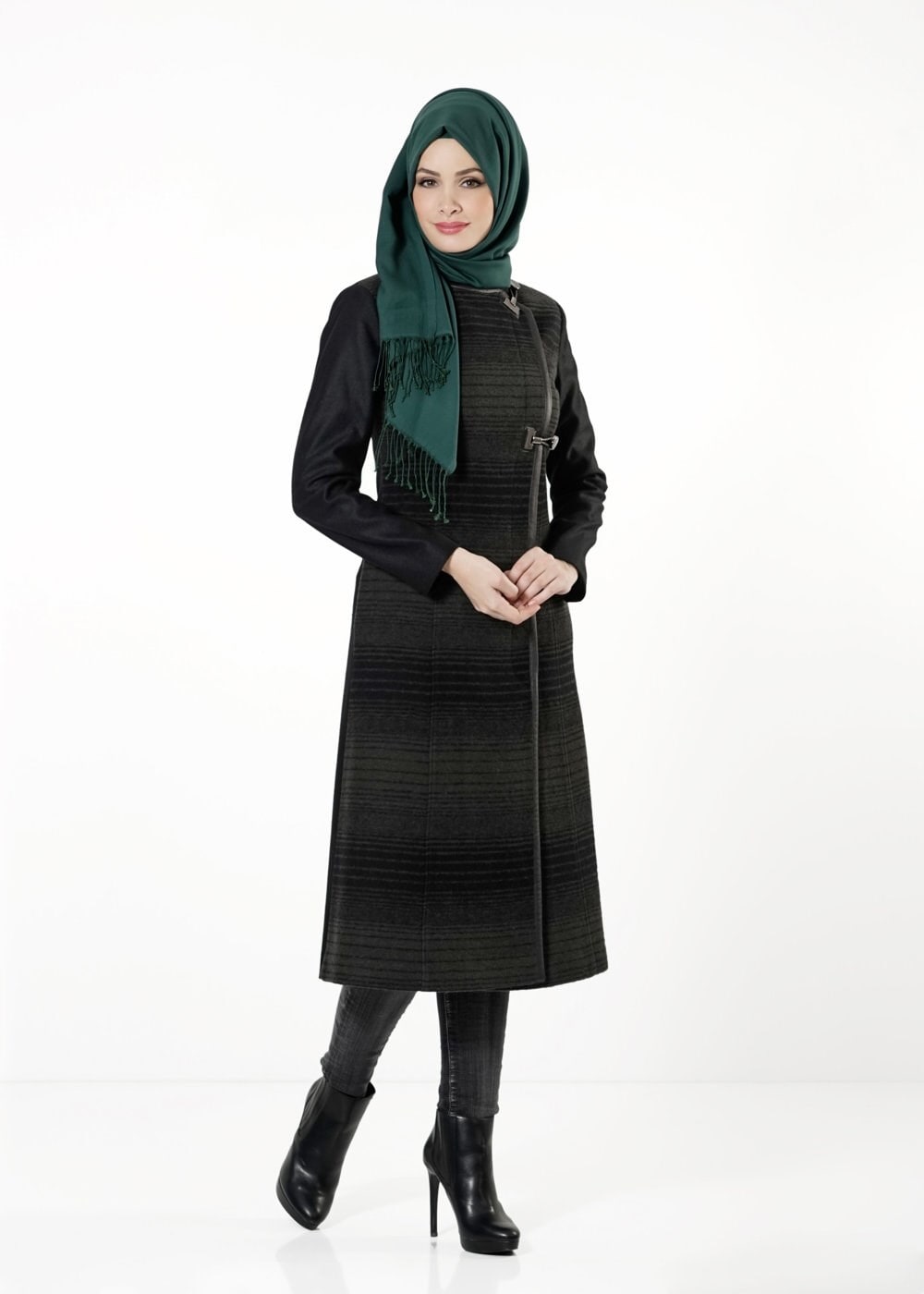 Tesettür giyim HAKİ 9342 KABAN