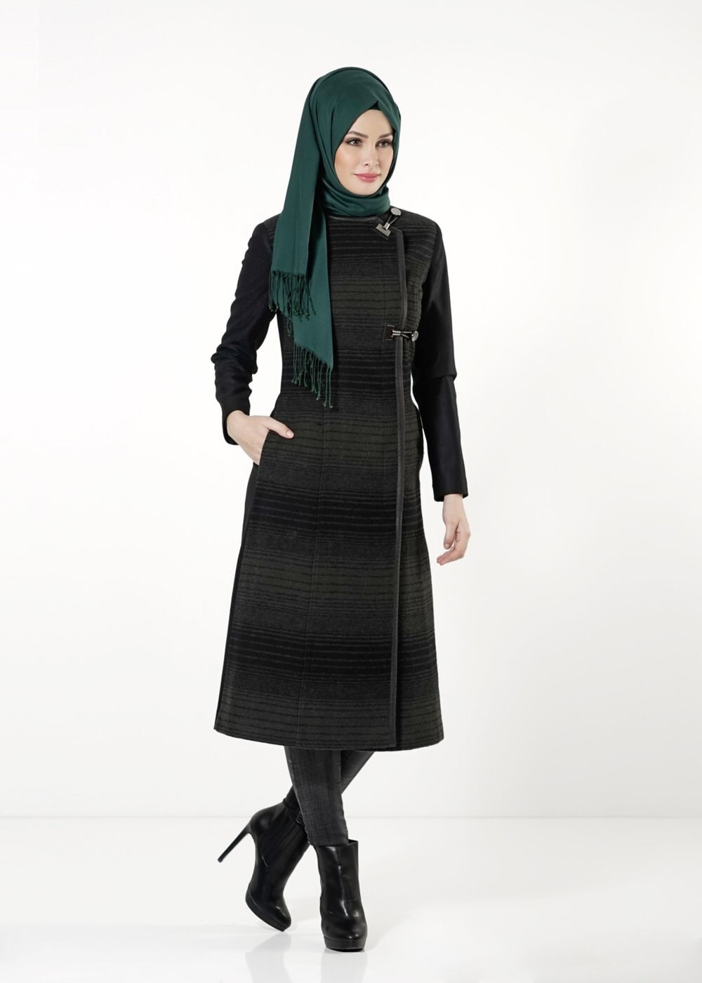 Tesettür giyim HAKİ 9342 KABAN