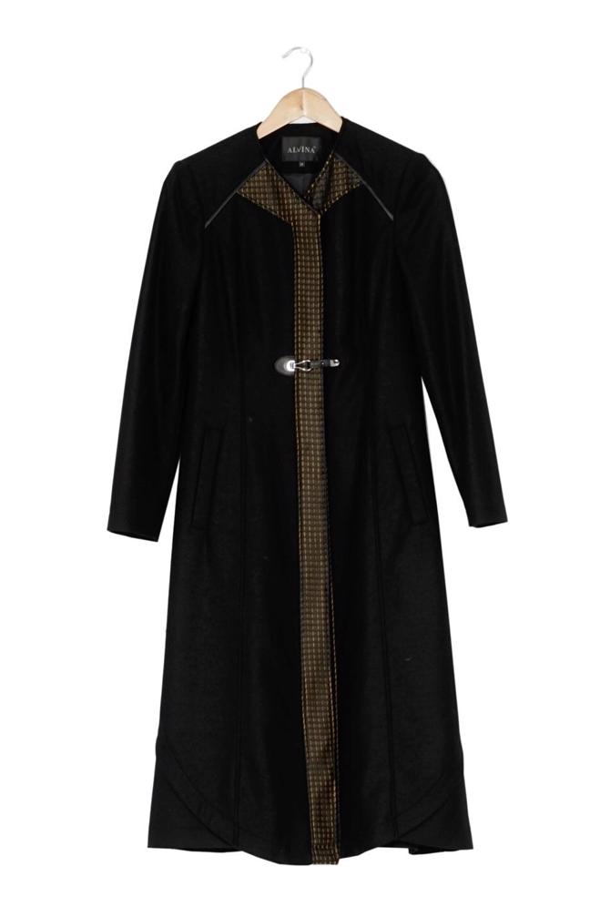 Tesettür giyim SİYAH ÖNÜ TOKA DETAYLI KABAN 9351  - ALVİNA