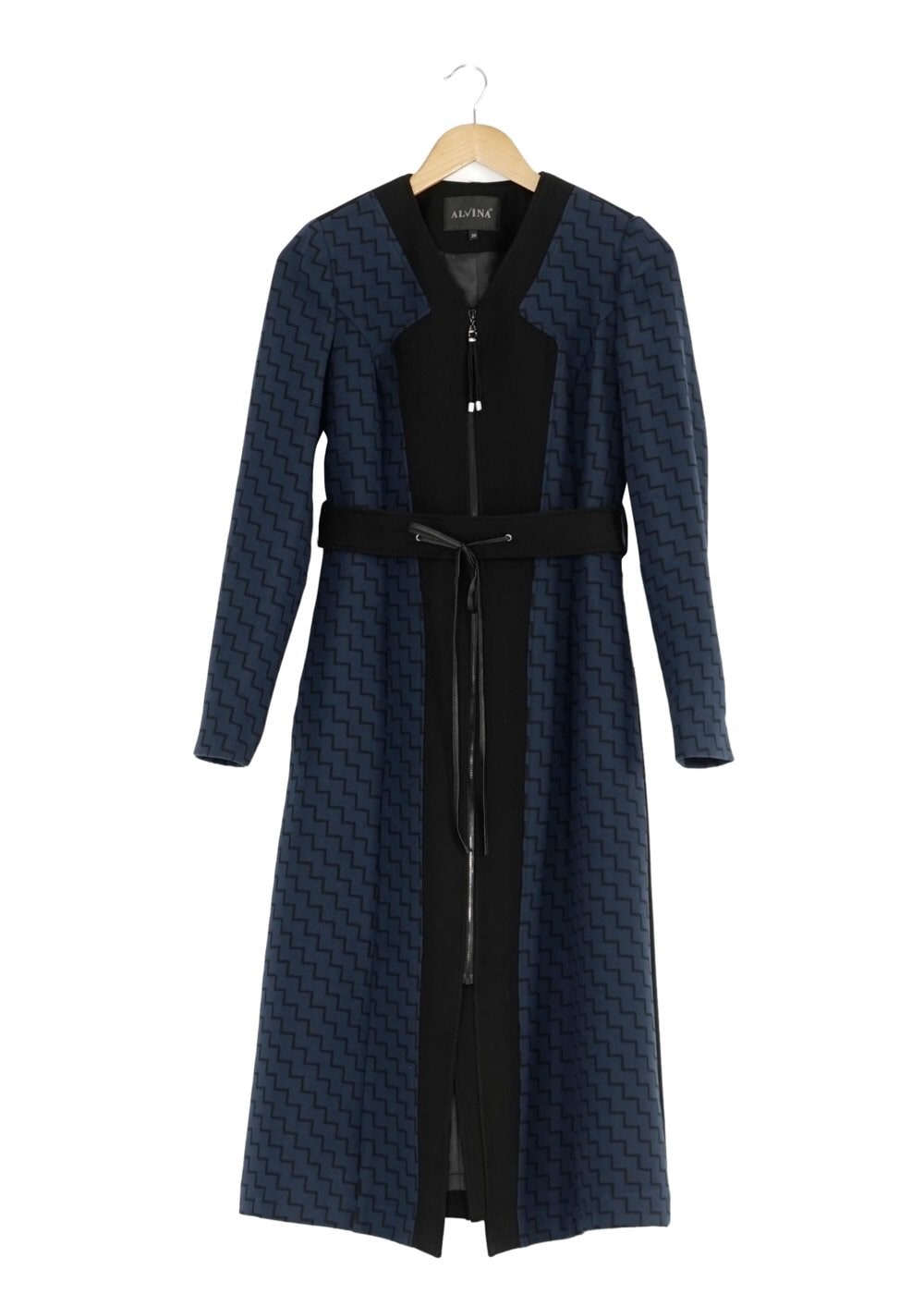 Tesettür giyim LACİVERT BELİ İP DETAYLI KENDİNDEN DESENLİ KABAN 9364