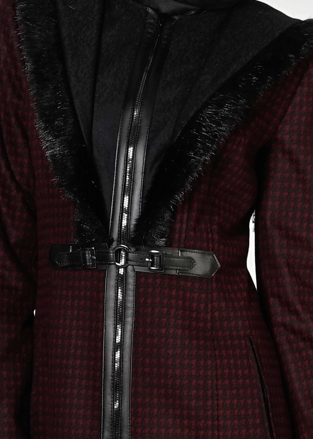 Tesettür giyim BORDO KÜRK DETAYLI KAZAYAĞI DESEN KABAN 9365 