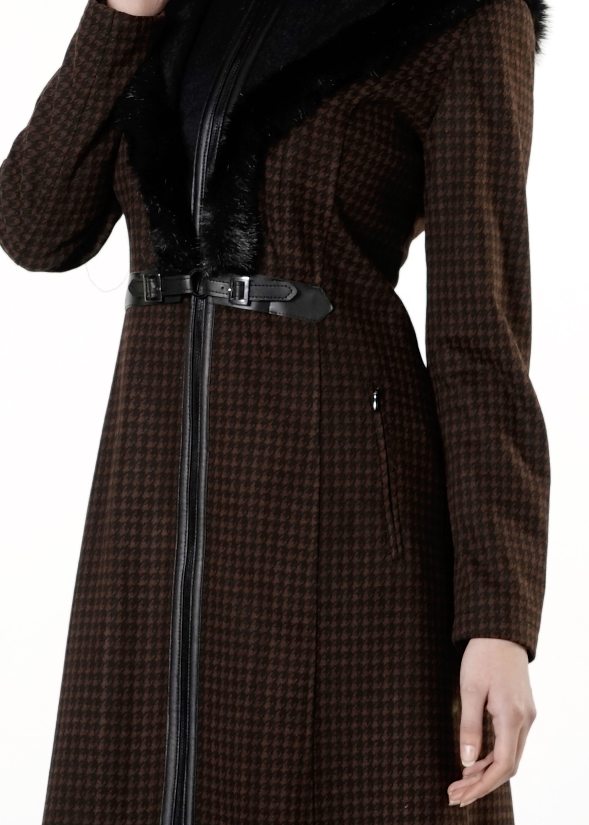 Tesettür giyim KAHVE KÜRK DETAYLI KAZAYAĞI DESEN KABAN 9365 