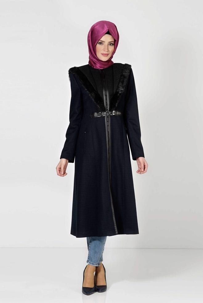Tesettür giyim LACİVERT KÜRK DETAYLI KAZAYAĞI DESEN KABAN 9365  - ALVİNA