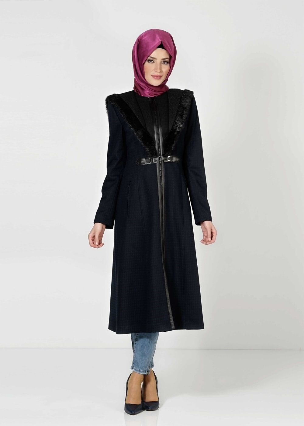Tesettür giyim LACİVERT KÜRK DETAYLI KAZAYAĞI DESEN KABAN 9365 