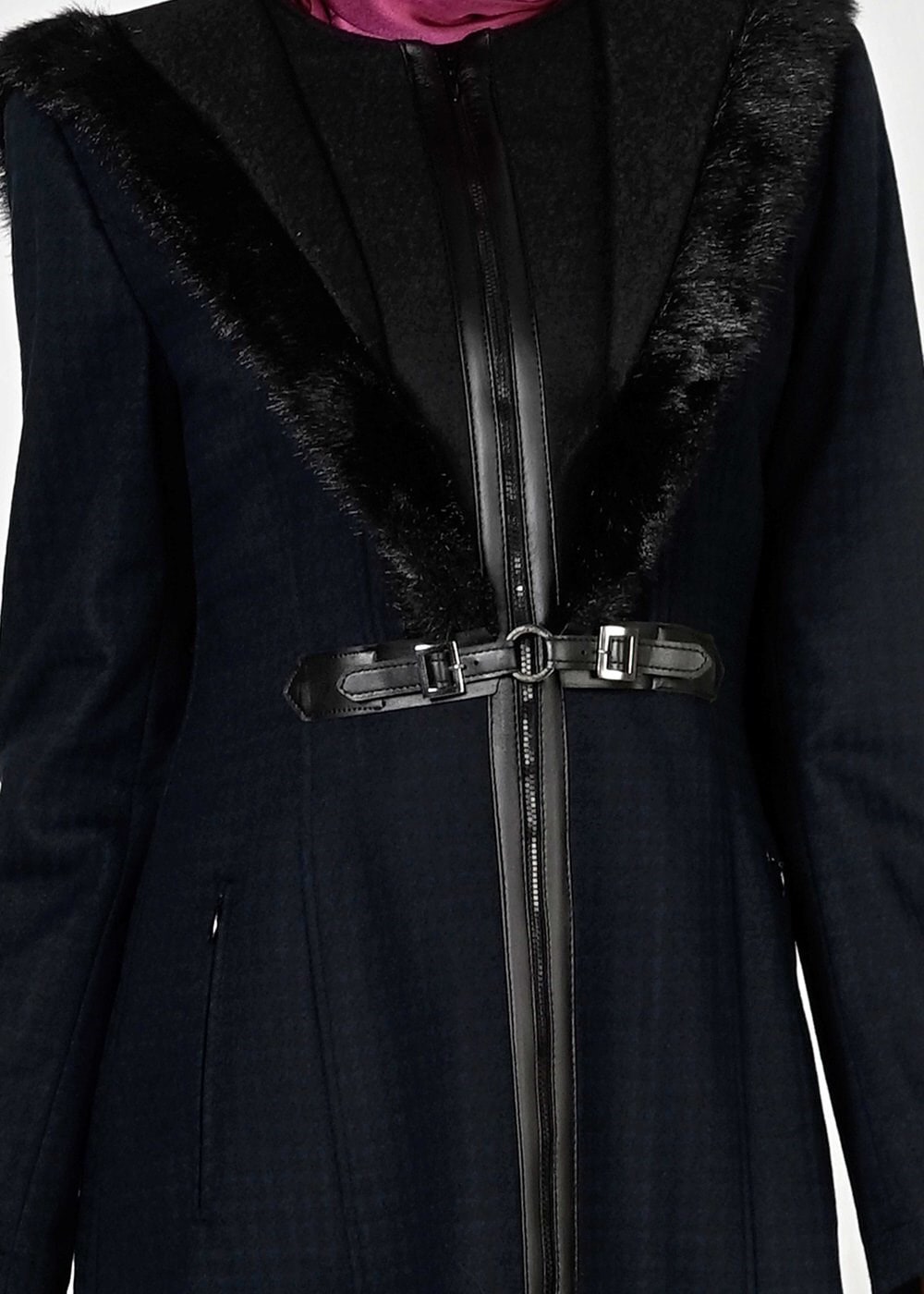 Tesettür giyim LACİVERT KÜRK DETAYLI KAZAYAĞI DESEN KABAN 9365 