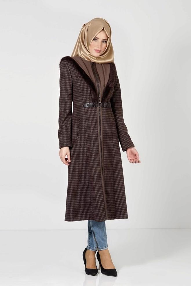 Tesettür giyim VİZON KÜRK DETAYLI KAZAYAĞI DESEN KABAN 9365  - ALVİNA