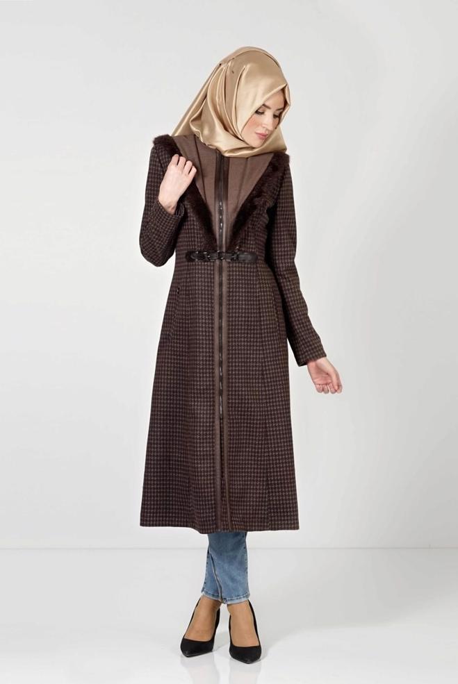 Tesettür giyim VİZON KÜRK DETAYLI KAZAYAĞI DESEN KABAN 9365  - ALVİNA