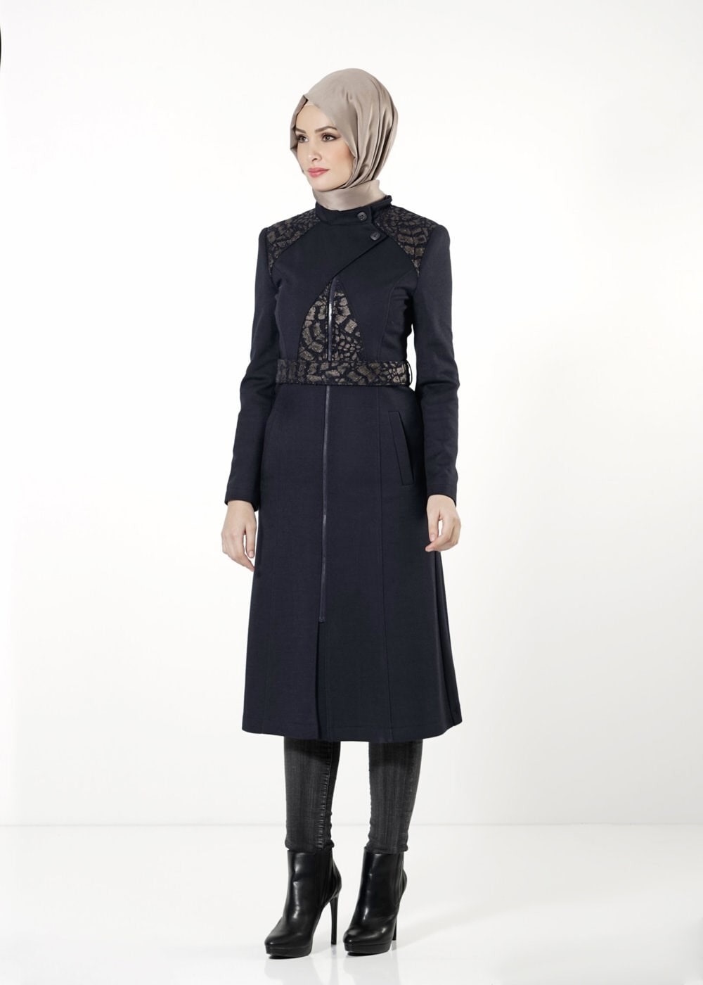 Tesettür giyim LACİVERT DESENLİ KABAN 9371 