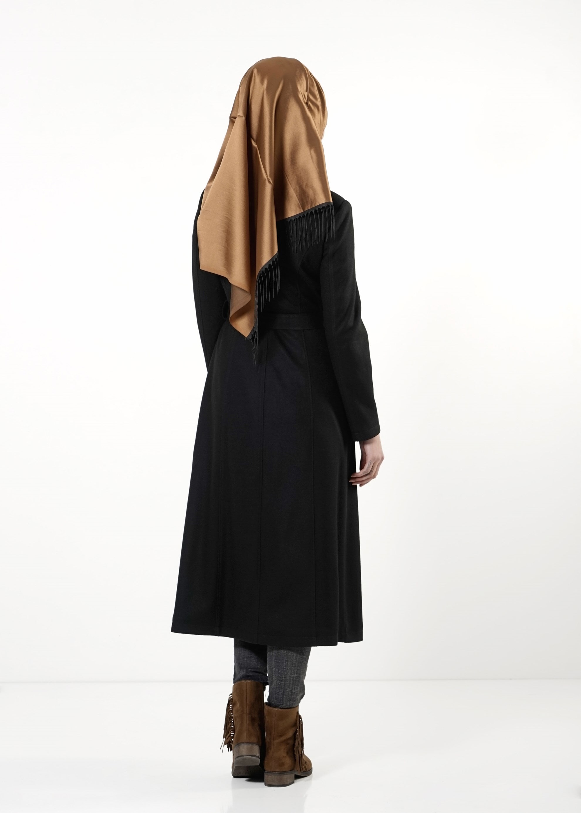 Tesettür giyim SİYAH DESENLİ KABAN 9378 