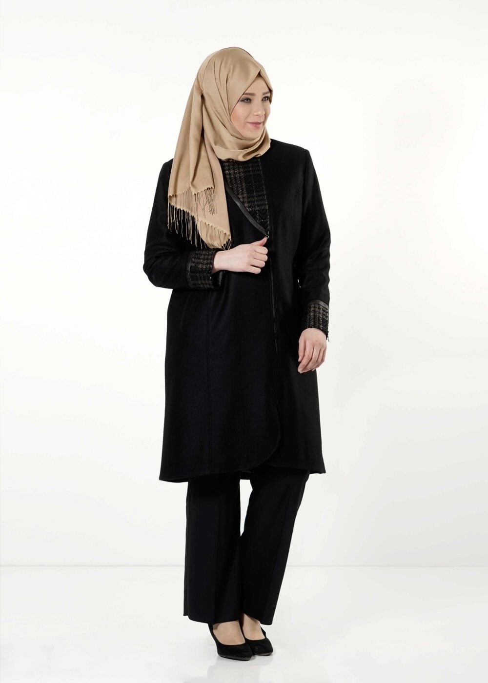 Tesettür giyim SİYAH EKOSE DETAYLI KABAN 9406 