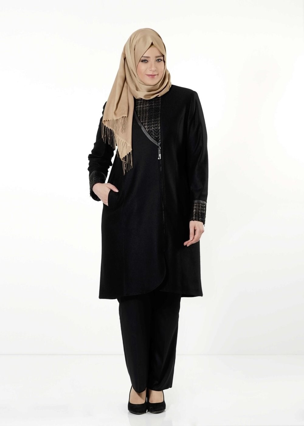 Tesettür giyim SİYAH EKOSE DETAYLI KABAN 9406 