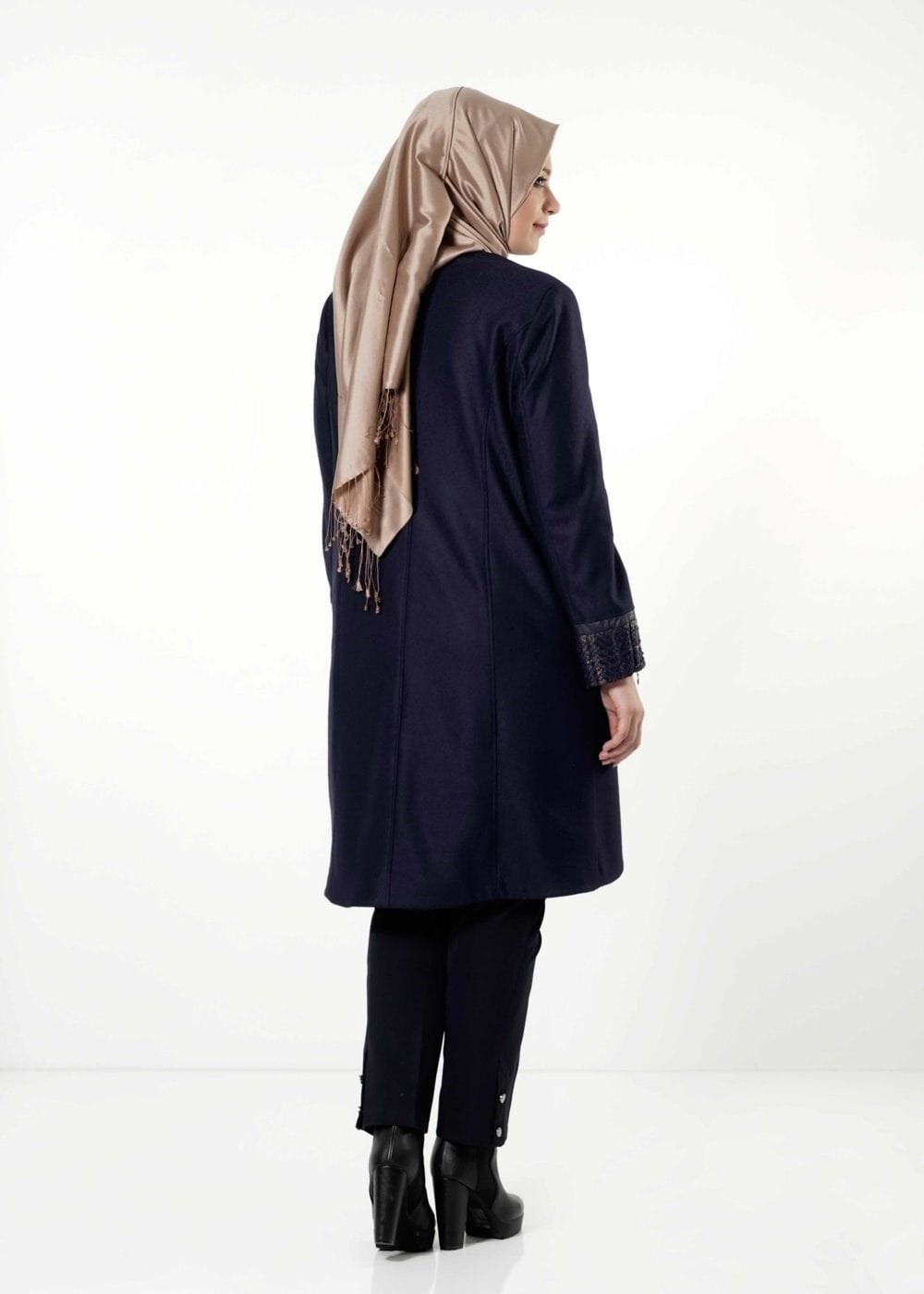 Tesettür giyim LACİVERT EKOSE DETAYLI KABAN 9406 