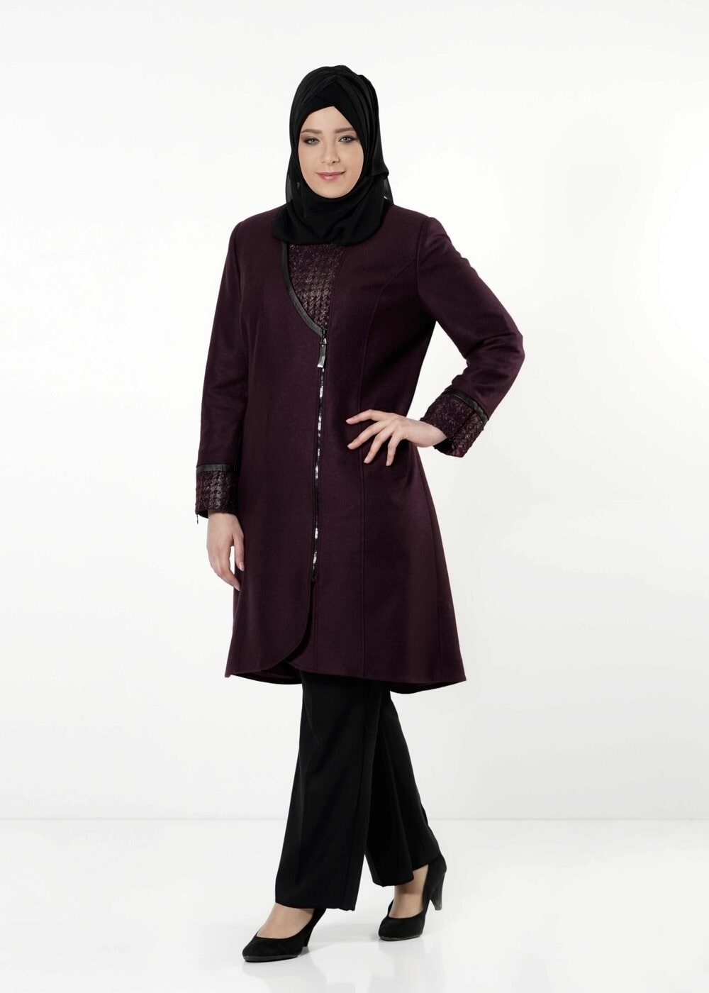 Tesettür giyim MÜRDÜM EKOSE DETAYLI KABAN 9406 