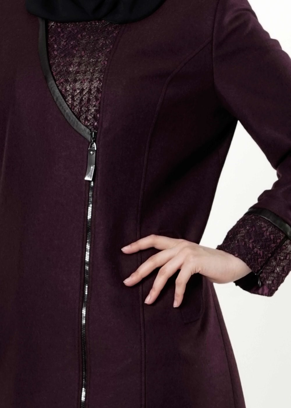 Tesettür giyim MÜRDÜM EKOSE DETAYLI KABAN 9406 