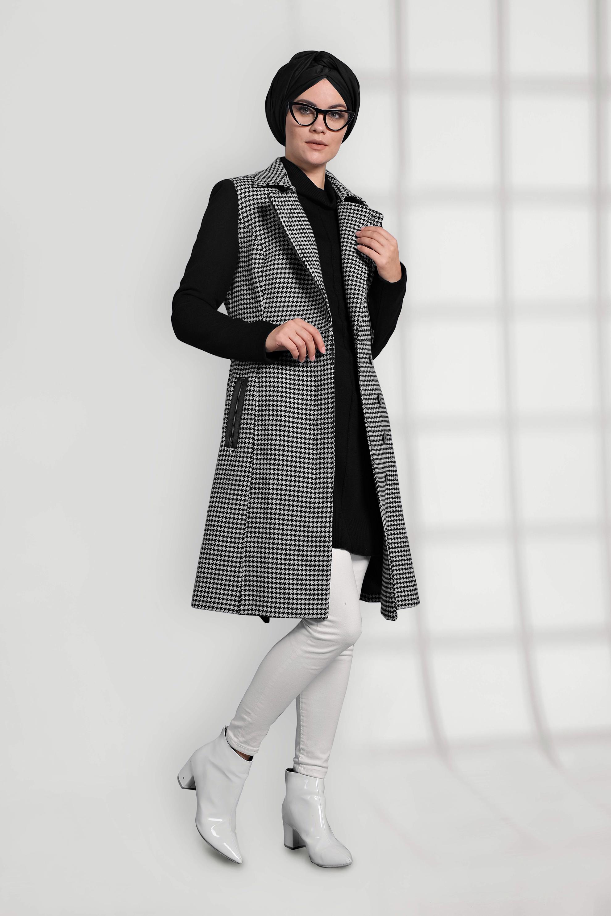 Tesettür giyim SİYAH BELDEN KUŞAKLI KAZAYAĞI KABAN 9419 