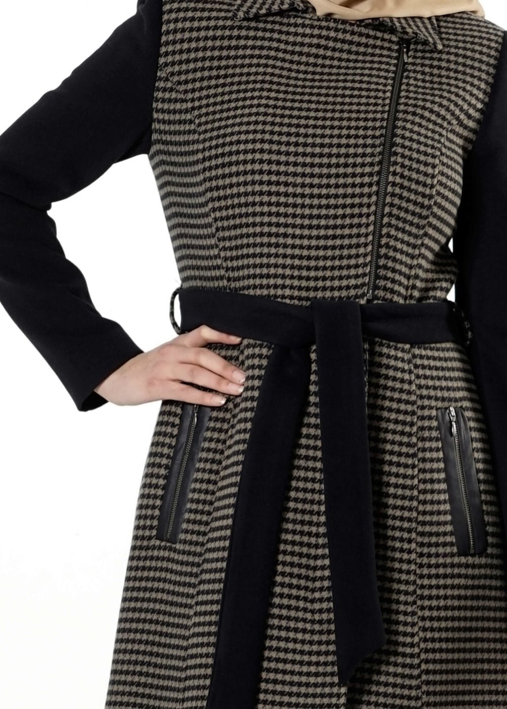 Tesettür giyim LACİVERT BELDEN KUŞAKLI KAZAYAĞI KABAN 9419 