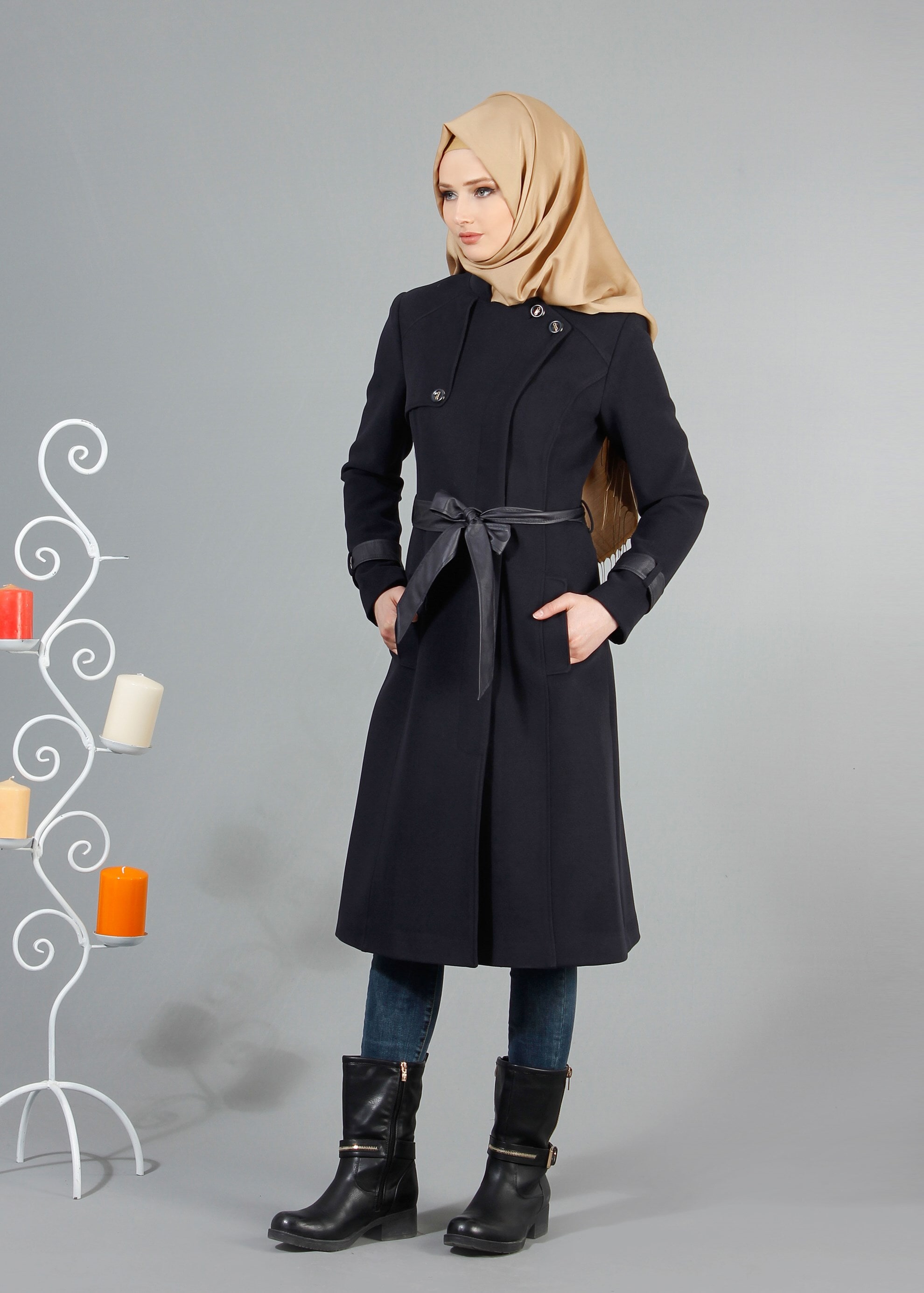 Tesettür giyim LACİVERT DERİ KUŞAKLI KABAN 9420 