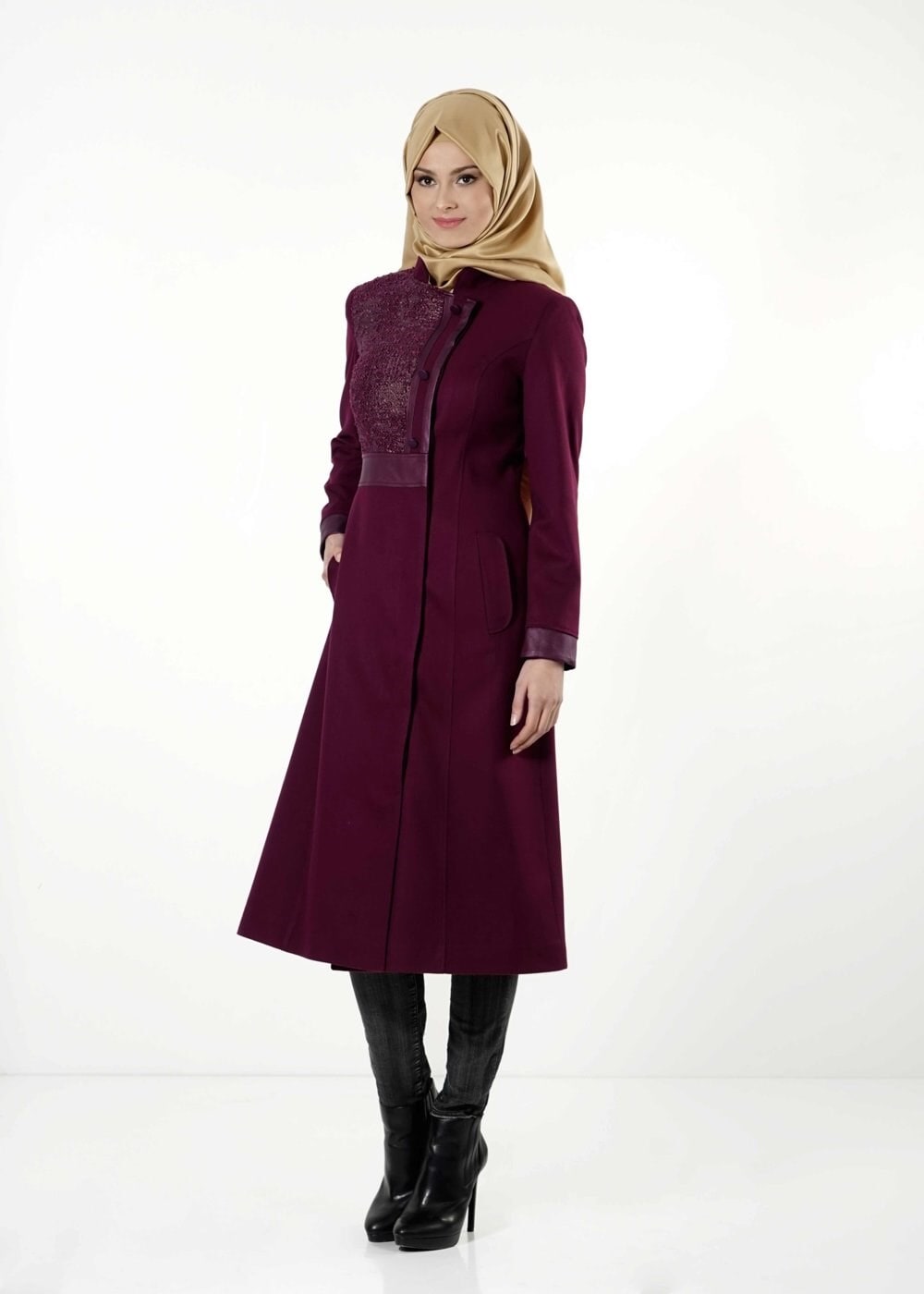 Tesettür giyim MOR DÜĞMELİ KABAN 9427 