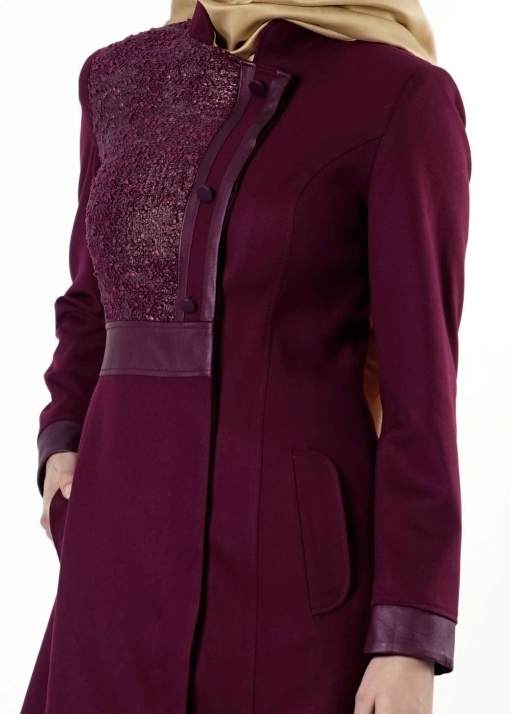 Tesettür giyim MOR DÜĞMELİ KABAN 9427 